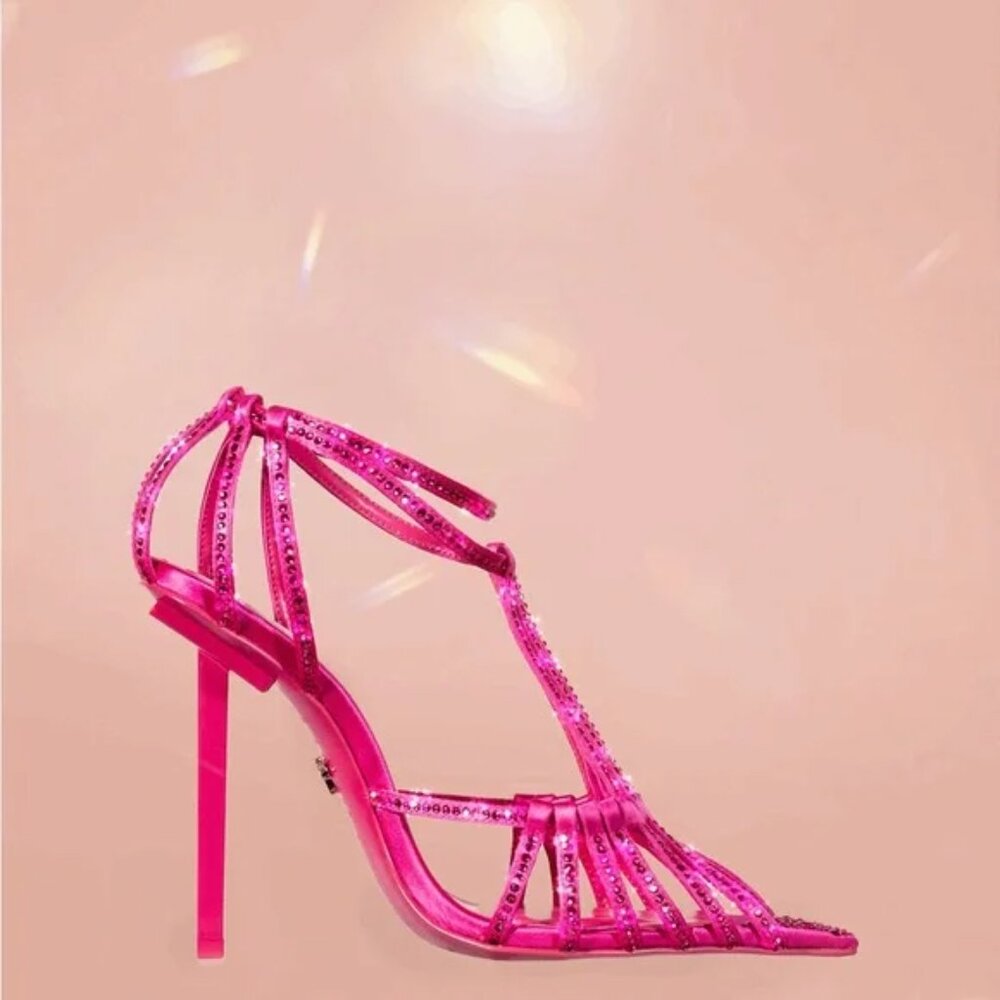 She is Cheval Chill Pill Punky Power Heels size 7.5